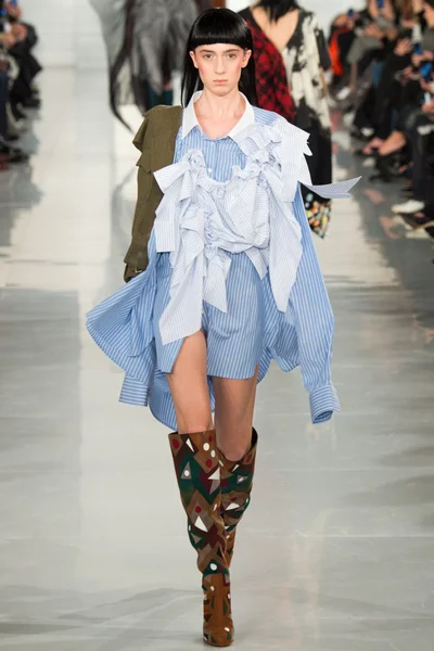 Look 12